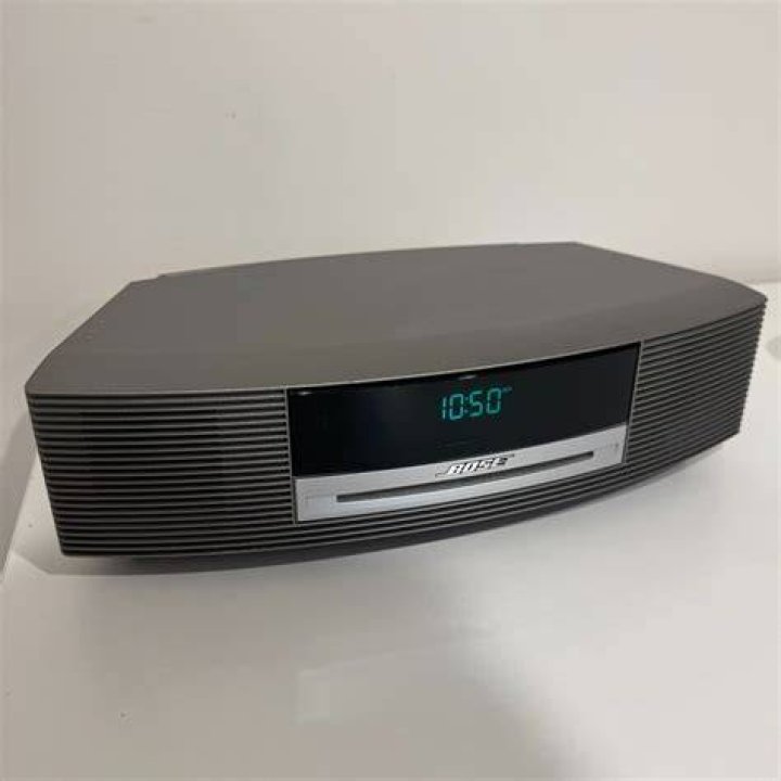 Does Bose still make wave radios?