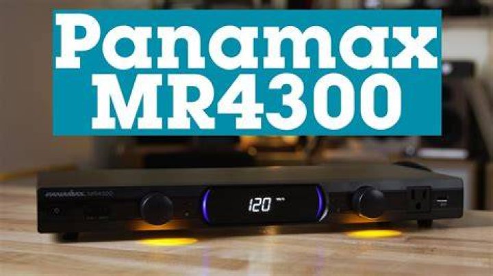 How many outlets does the Panamax mr4300 have?