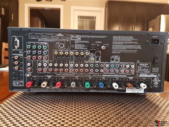 What kind of decoding does Onkyo tx-sr875 have?