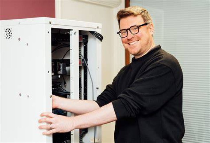 Who is owner of AV installation, OEM and repair company?